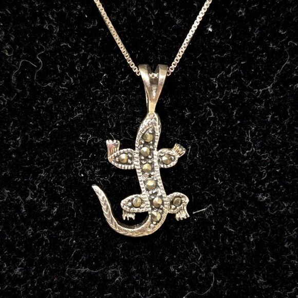 925 Sterling Silver Jewelry - 925 STERLING SILVER Marcasite Lizard Pendant Necklace 16"
